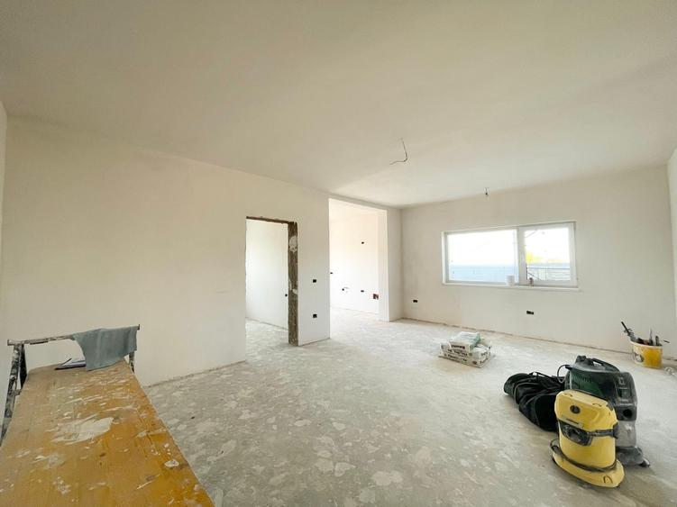Duplex cu 3 camere cu Canalizare în Urseni