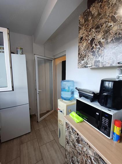 Apartament cu 2 camere decomandat în Olteniței