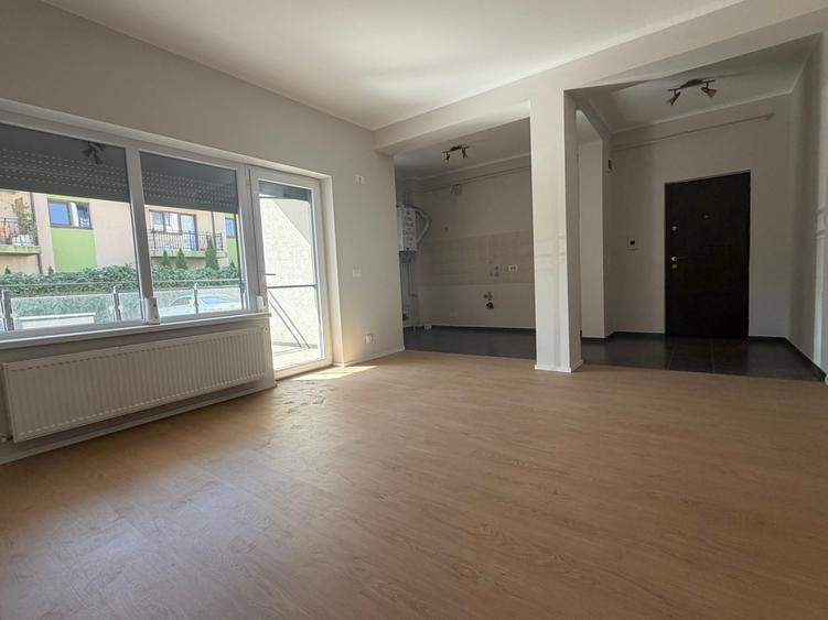 Apartament cu 3 camere decomandat în Braytim