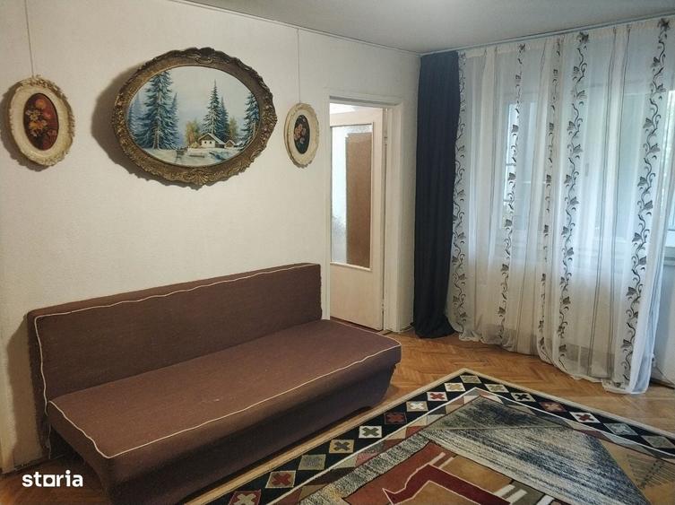 Apartament cu 3 camere în Brătianu