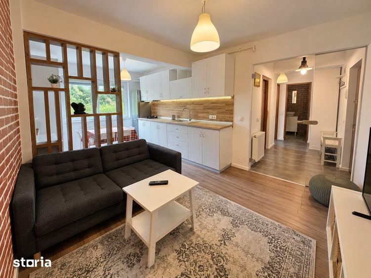 Apartament cu 3 camere decomandat în Florești
