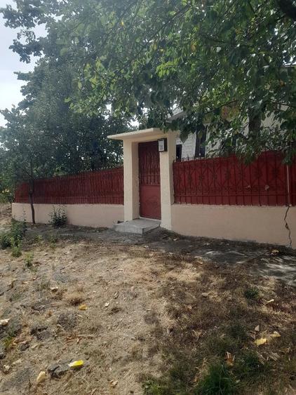 Casă cu Teren 300 Mp în Sititelec