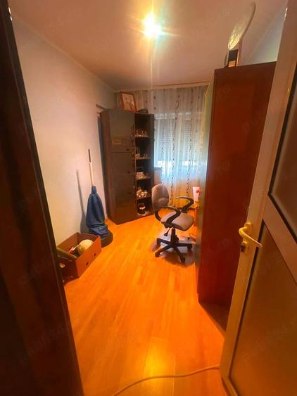 De vanzare apartament cu 4 camere, 2 bai si 2 balcoane, mobilat si utilat, etaj intermediar - 8