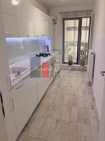 Vanzare apartament cu 2 camere, Complex Transparent Residence 3