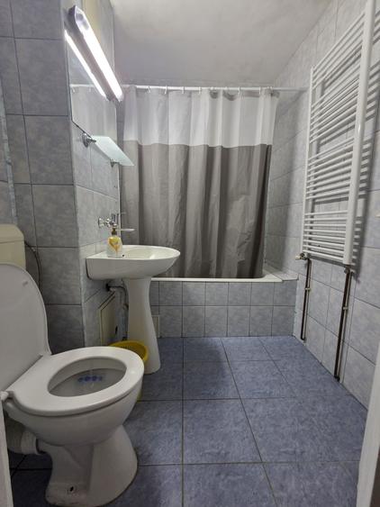 Inchiriez apartament cu 3 camere pe perioada UNTOLD 2026,la 12 minute de mers pe jos,Str Izlazului - 3