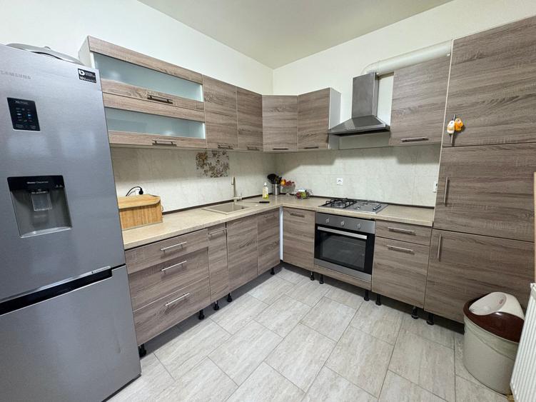 Casă cu 4 camere cu Teren 200 Mp în Bragadiru