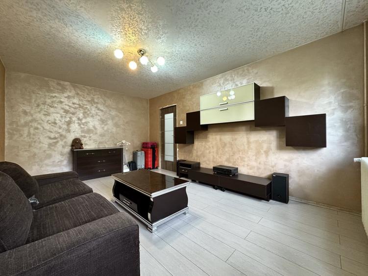 Apartament cu 2 camere decomandat, mobilat în Drumul Taberei