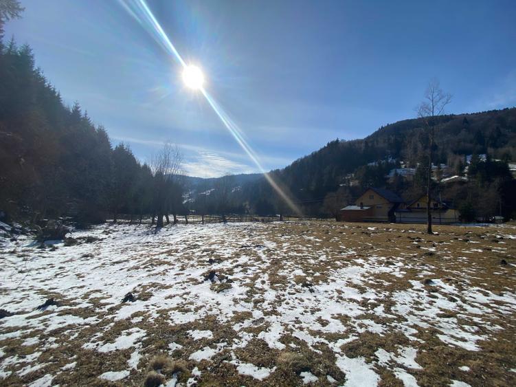 Teren de 2694 mp, în Sătic