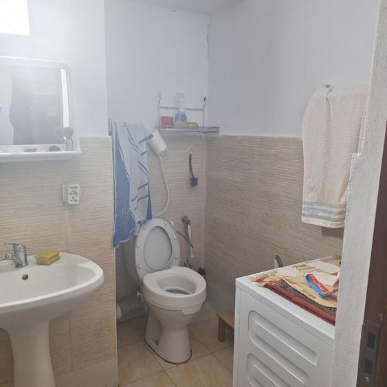 Apartament cu 2 camere, mobilat în Micești