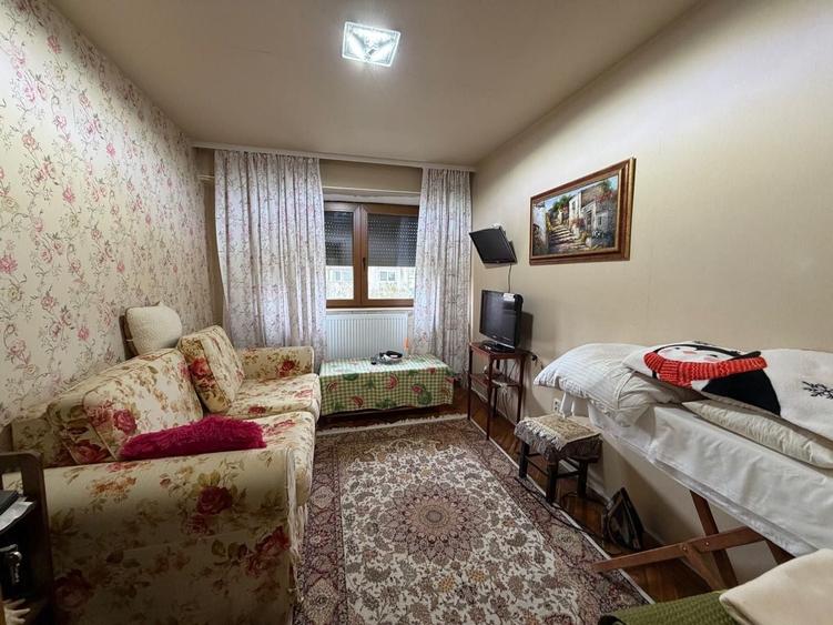 Apartament cu 4 camere, mobilat în Tomis I