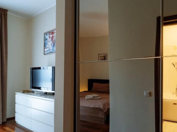 Apartament cu 3 camere decomandat, mobilat în Șoseaua Nordului
