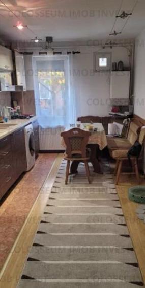 Apartament cu 3 camere decomandat în Craiter