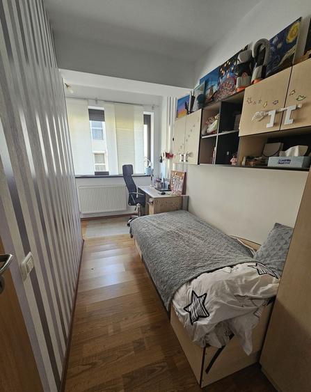 Apartament cu 3 camere decomandat în Ghencea