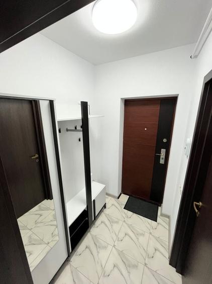Apartament cu 2 camere semidecomandat în Sânpetru