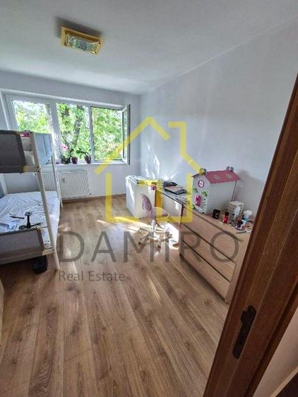 Apartament cu 3 camere decomandat, mobilat în Titan