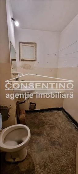 Garsonieră decomandată în Unirii Centru