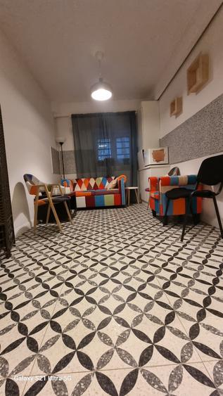 Casă cu 11 camere cu Teren 270 Mp în Dorobanți