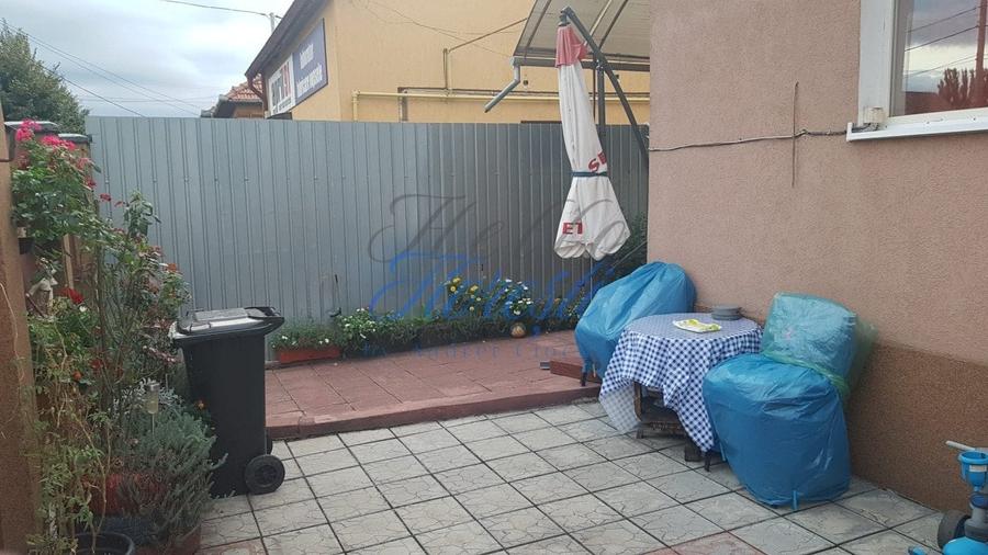Casă individuală cu 2 camere cu Canalizare în Dâmbul Rotund