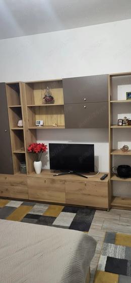 Garsonieră decomandată în Apărătorii Patriei