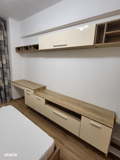 Apartament cu 3 camere, mobilat în Vest