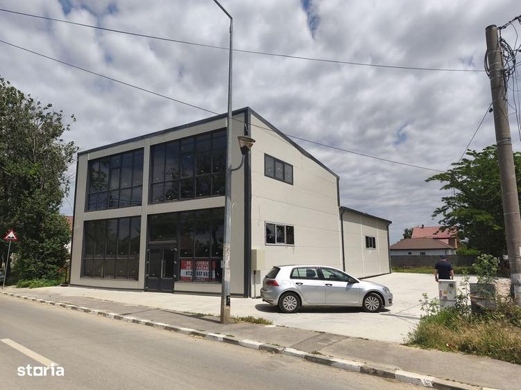 Spațiu comercial, de 375 mp, în Central