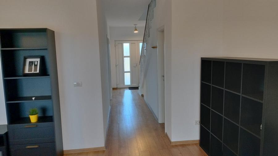 Duplex cu 4 camere cu Teren 300 Mp în Moșnița Nouă
