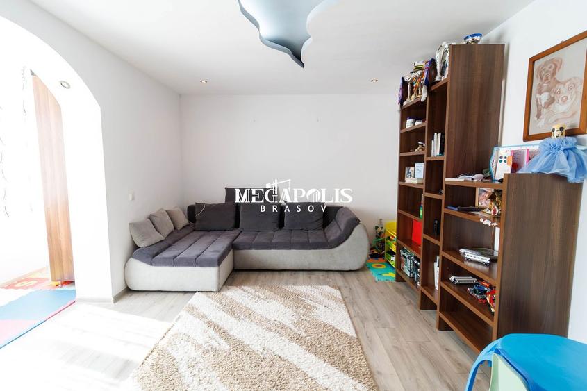 Apartament cu 2 camere decomandat în Tractorul — fotografia 3