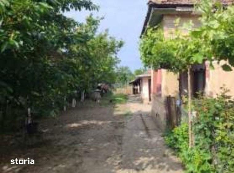 Casă cu 4 camere cu Teren 1269 Mp în Saelele