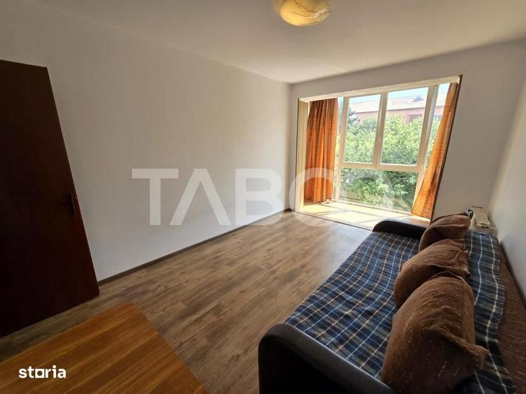 Apartament 2 camere de vanzare decomandat 52 mpu etaj 3 Terezian Sibiu - 10