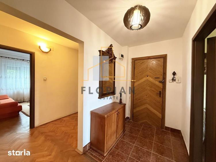 Apartament cu 4 camere, mobilat în Lipovei