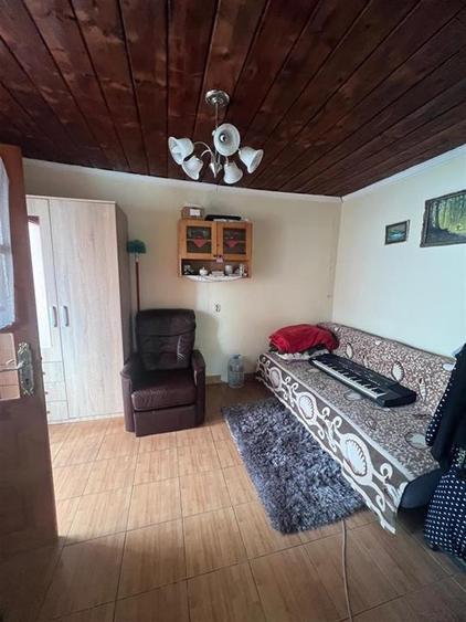 Casă individuală cu 4 camere cu Teren 9168 Mp în Șișterea