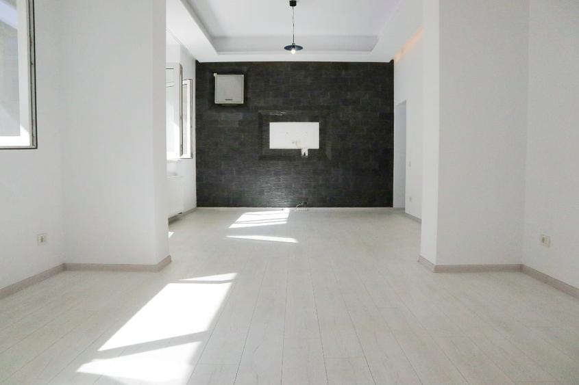 Apartament cu 3 camere în Universitate