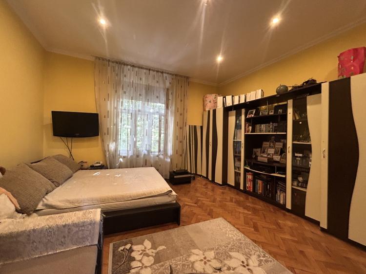 Apartament cu 2 camere semidecomandat, mobilat în Bălcescu