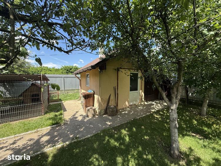 Casă cu 4 camere cu Teren 1700 Mp în Central