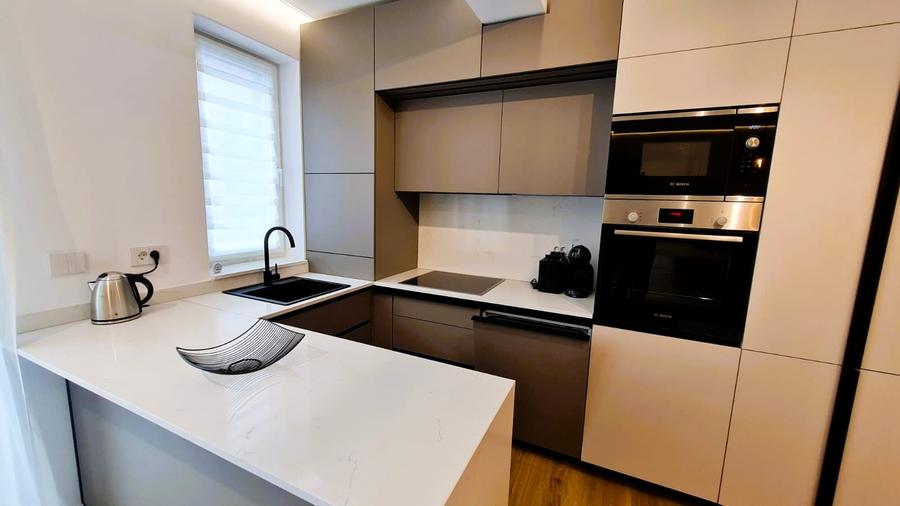 Apartament cu 2 camere, mobilat în Ștrand