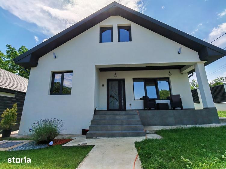 Casă cu 3 camere cu Teren 260 Mp în Valu lui Traian