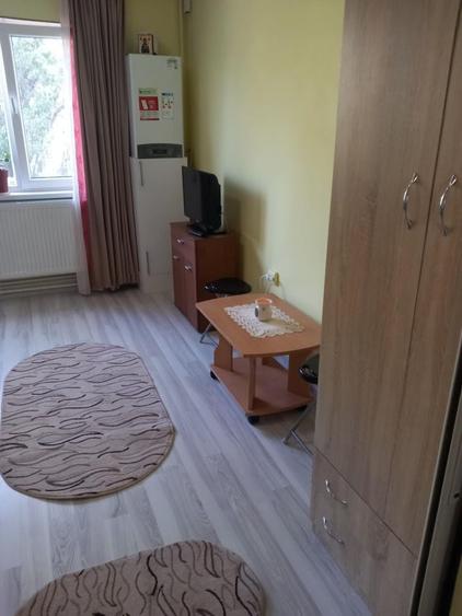 Garsonieră în Sârbi