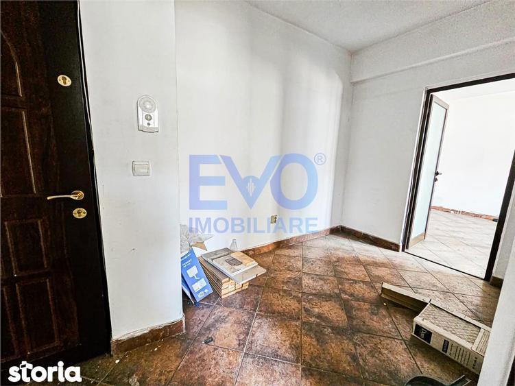 Apartament cu 2 camere nedecomandat în Tudor Vladimirescu