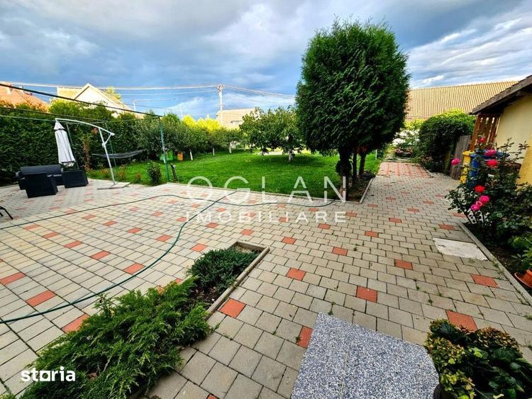 Casă cu 8 camere cu Teren 924 Mp în Valea Aurie