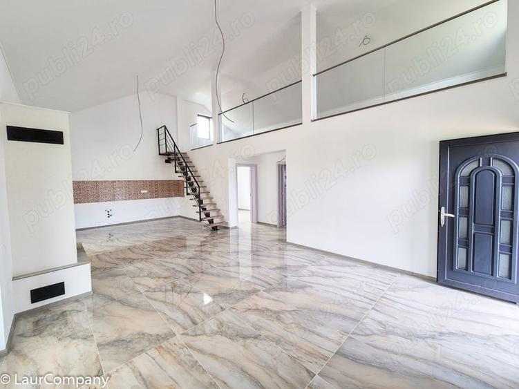 Casă cu 4 camere cu Teren 500 Mp în Drăganu