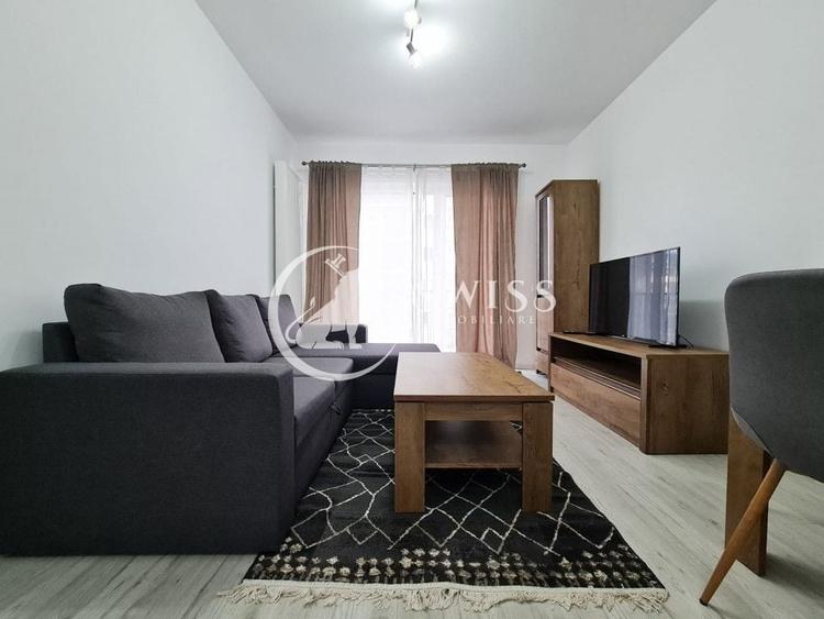 Apartament cu 2 camere semidecomandat, mobilat în Bună Ziua