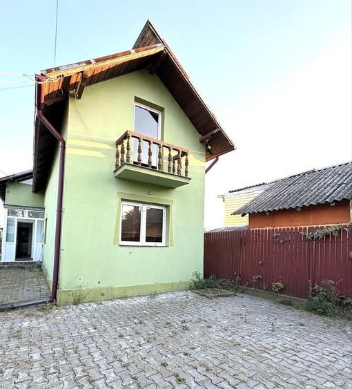 Casă cu 4 camere în Albești-Paleologu