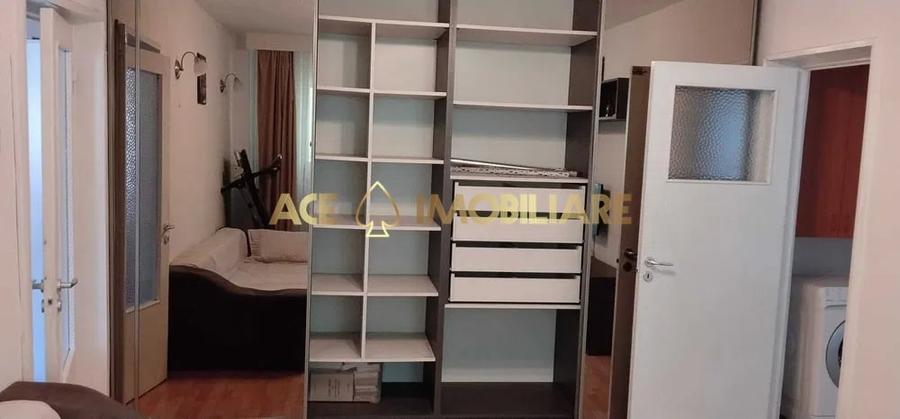 Apartament cu 2 camere semidecomandat, mobilat în Vitan