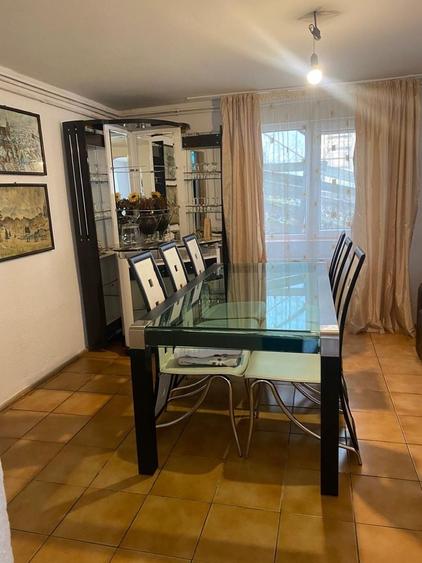 Casă cu 4 camere cu Teren 600 Mp în Central