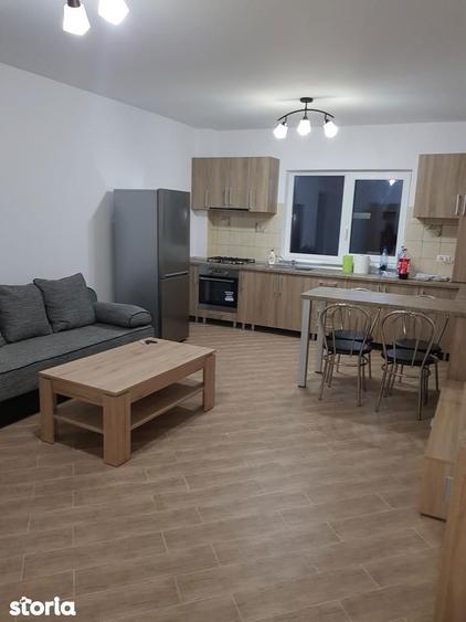 Apartament cu 3 camere, mobilat în Dumbrăvița
