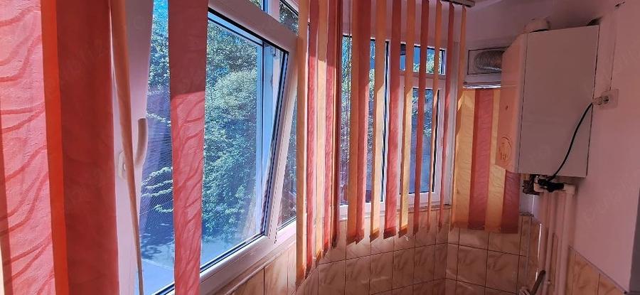 Apartament cu 2 camere decomandat în Călărași