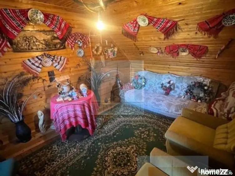 Casă cu 11 camere cu Teren 1000 Mp în Tărlungeni