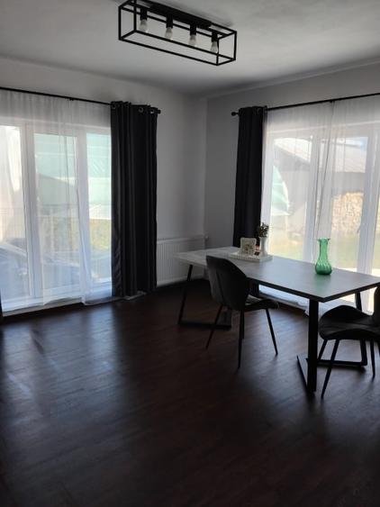 Casă individuală cu 4 camere cu Teren 2800 Mp în Dragodănești