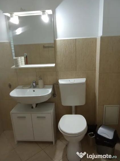 Apartament cu 2 camere semidecomandat în Central