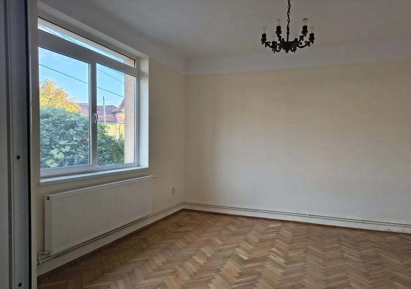 Casă individuală cu 2 camere cu Teren 770 Mp în Dâmbul Rotund